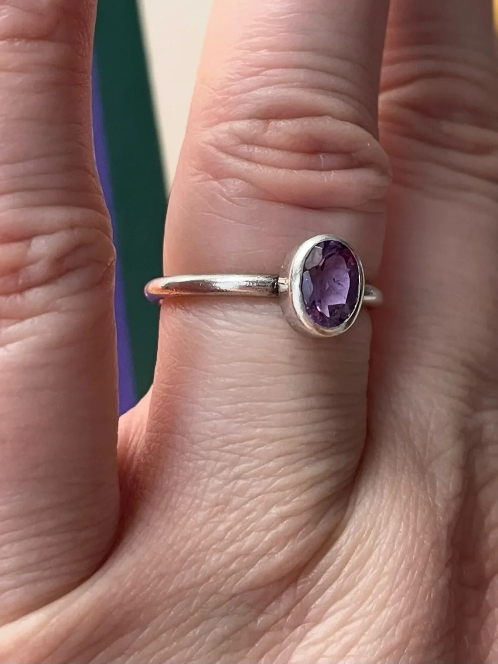 Vintage silver metal & faceted purple stone minimalist ring sz 7-7.25